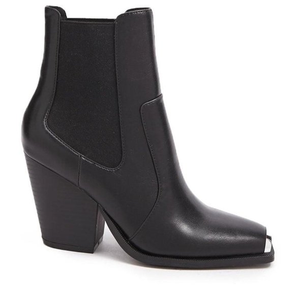 Forever 21 Shoes - Chelsea boots metal tip toes 7.5